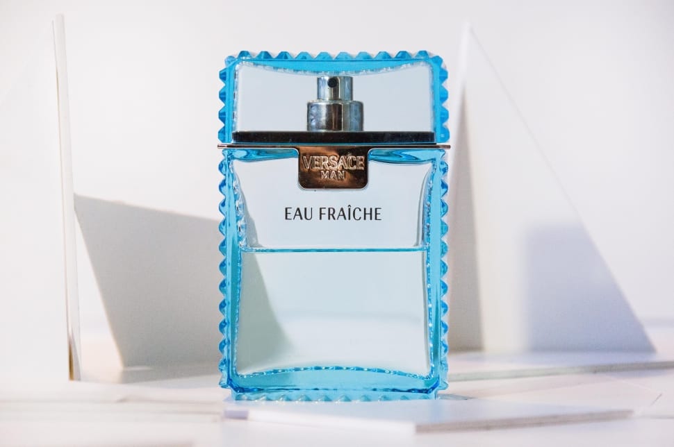 Parfumurile Versace: pasiune în fiecare picătură